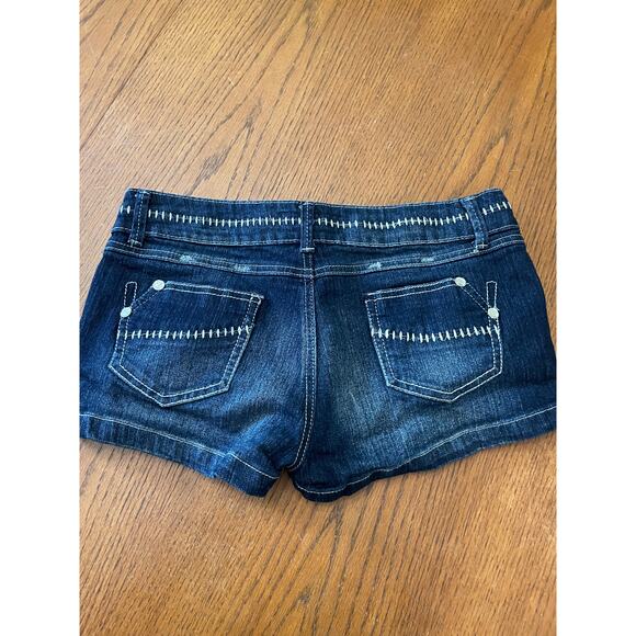 Eighty Eight Jean Shorts Size 11 - Picture 2 of 6
